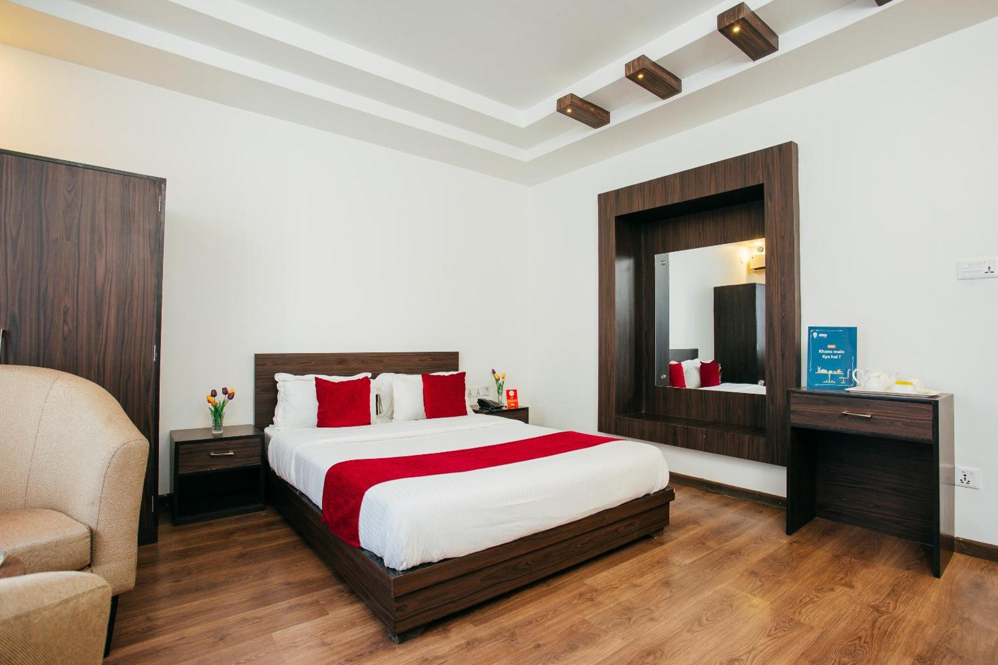 Oyo 11474 Gangaur Regency Boutique Hotel Kathmandu Esterno foto